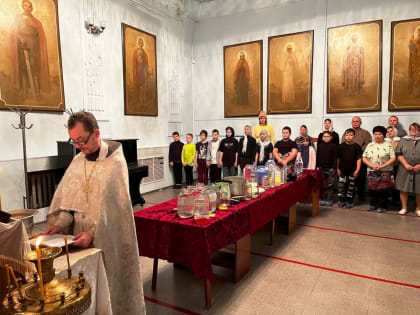Чин Великого освящения воды совершили в православной гимназии