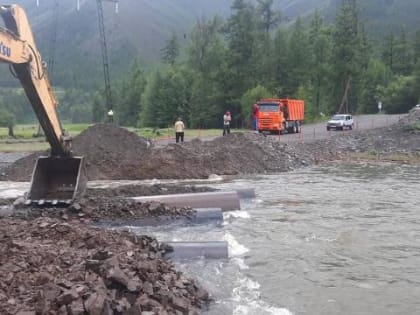 В Туве восстанавливают дорожное сообщение, разрушенное паводками