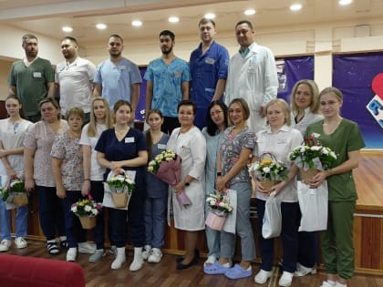 В КГБУЗ «КМКБ № 4» состоялось торжественное посвящение в профессию молодых специалистов