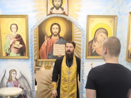 В следственном изоляторе совершено Таинство Крещения