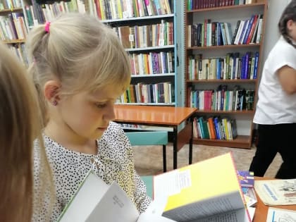 Праздник бабушек в Лапшихинской библиотеке