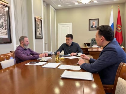 Врио губернатора Михаил Котюков первые выходные в Красноярске проводит на работе