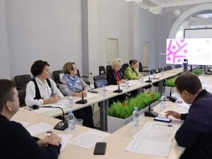 Обсуждение демографических вопросов в Красноярском крае накануне форума