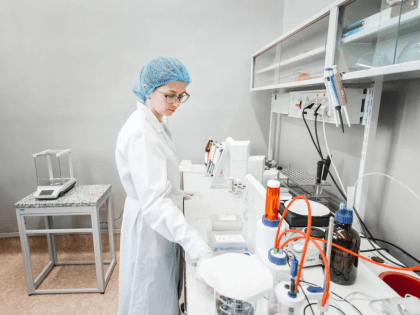 Разработанный в Томске радиофармпрепарат начали поставлять в медучреждения страны