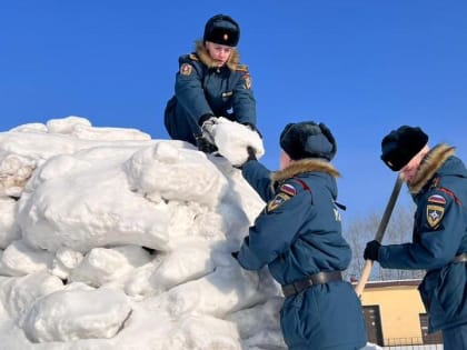 Отработка навыков выживания в экстремальных климатических условиях