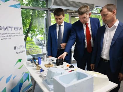Главу Минэкономразвития познакомили с инновационными разработками красноярских предприятий