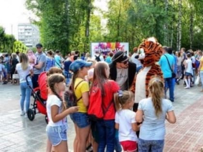 Завтра жителей и гостей Ачинска приглашают на праздничную программу «Выходи гулять»