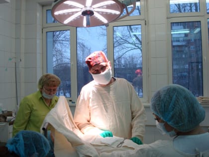 Привычка к хорошему: заведующий онкологическим отделением АМРБ Борис Светлов о том, как вредные пристрастия не только портят внешний вид, но и не безоблачно влияют на здоровье