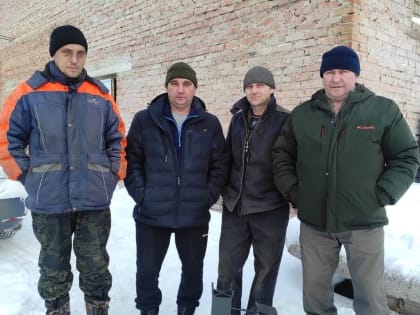 Умельцы из ЗАО "Большеуринское" изготавливают печи для участников СВО