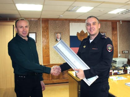 Шарыповские полицейские вернули законным владельцам дорогой светильник