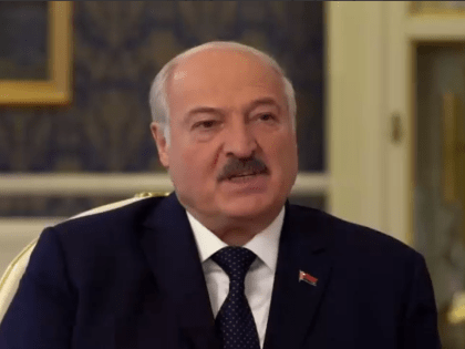 Александр Лукашенко предложил срочно подписать мирный договор