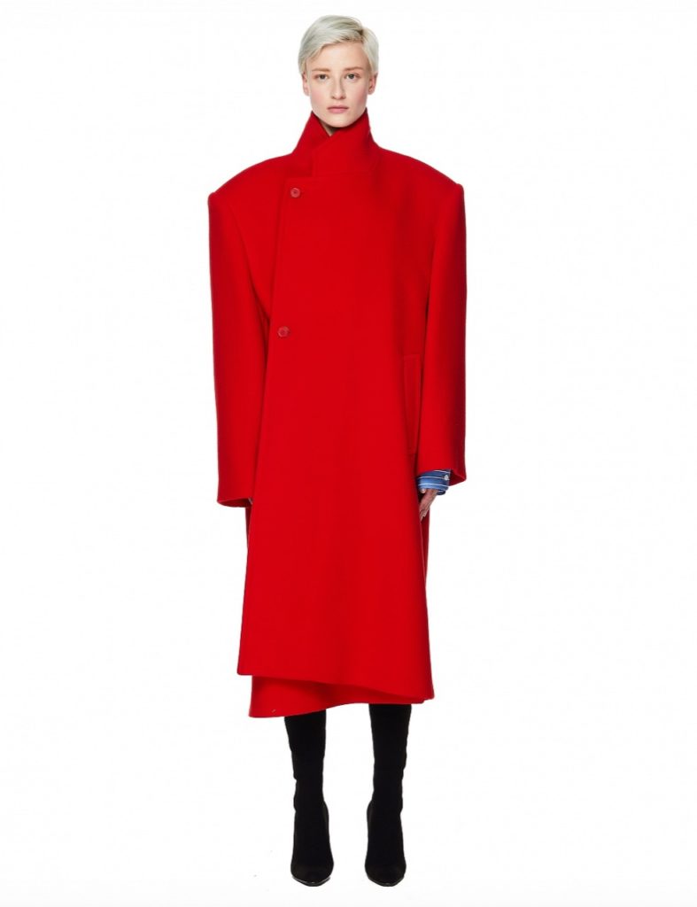 Пальто Balenciaga 201200 Р.