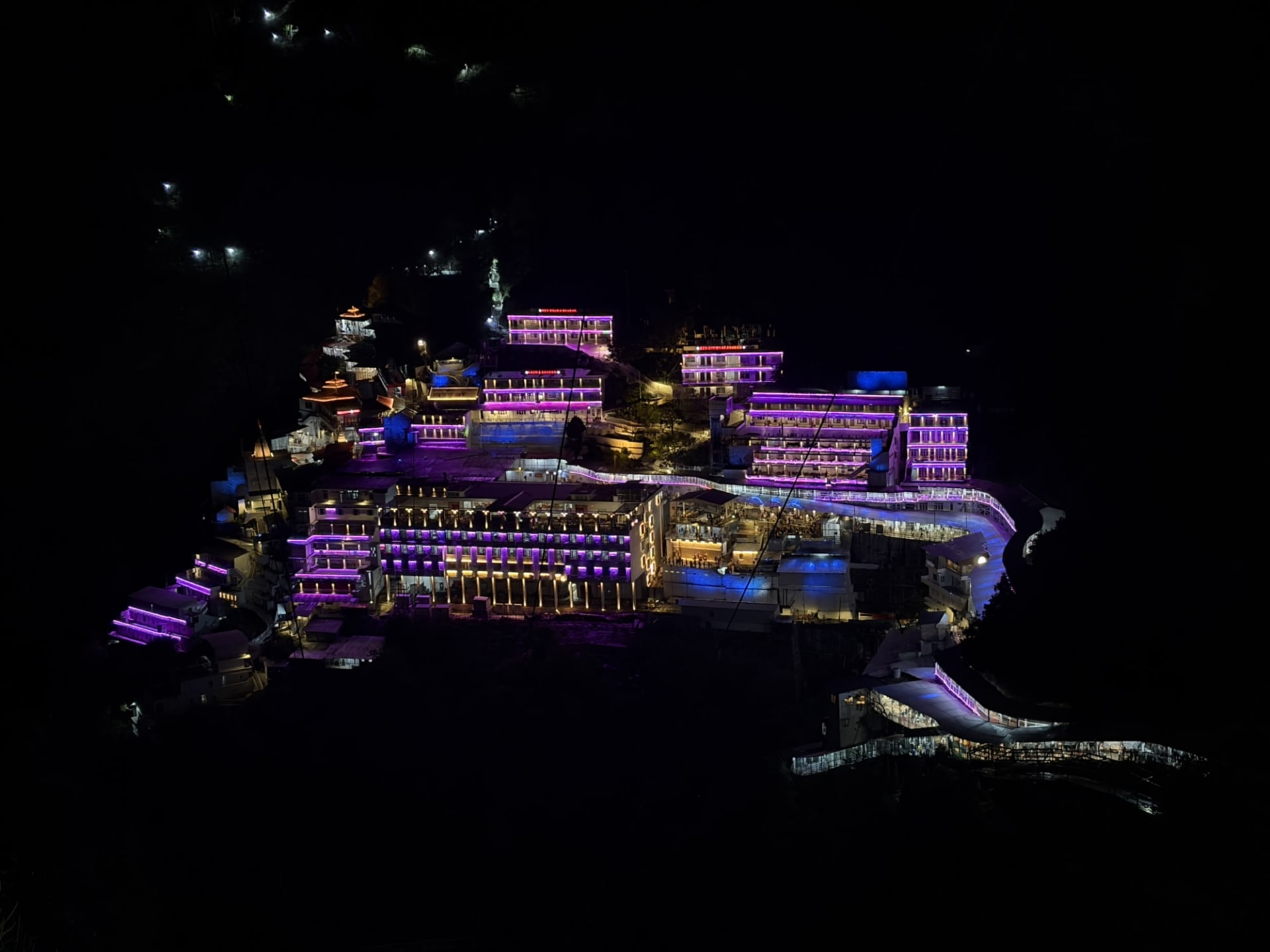 Planning Your Vaishno Devi Yatra: Routes, Ropeway, and Tips cover