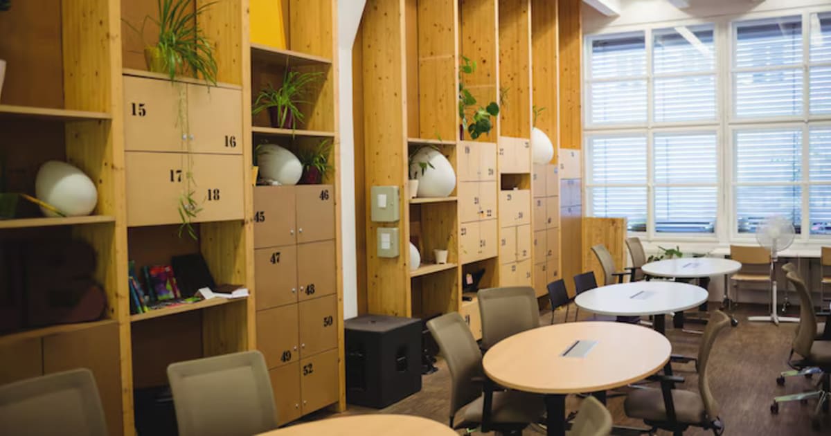 Learning Tower Furniture: Complete Guide with Features, Safety Tips, and Key Insights