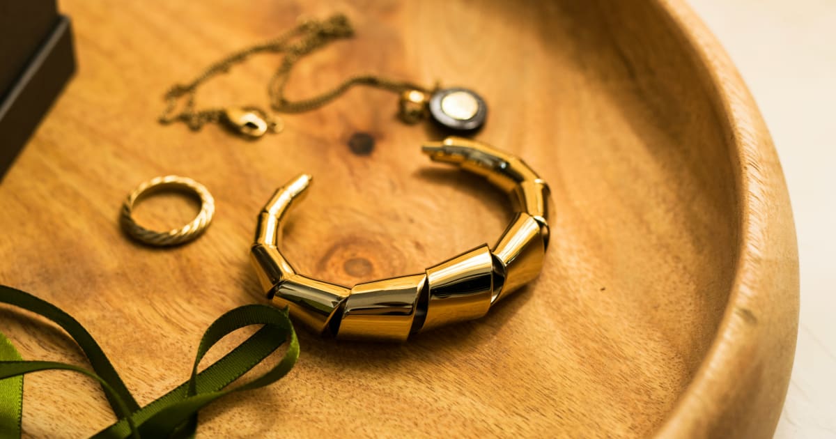 Gold vs Silver Jewellery: Which is Better for Daily Wear