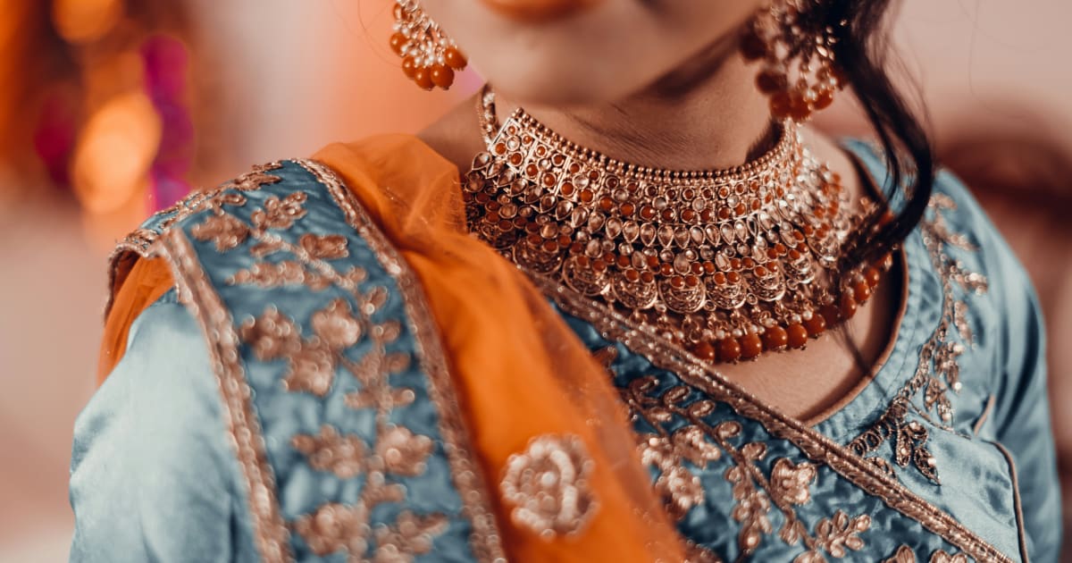 Explore Bridal Jewellery Guide: Informative Guide with Tips, Styling Insights, and Traditional Knowledge