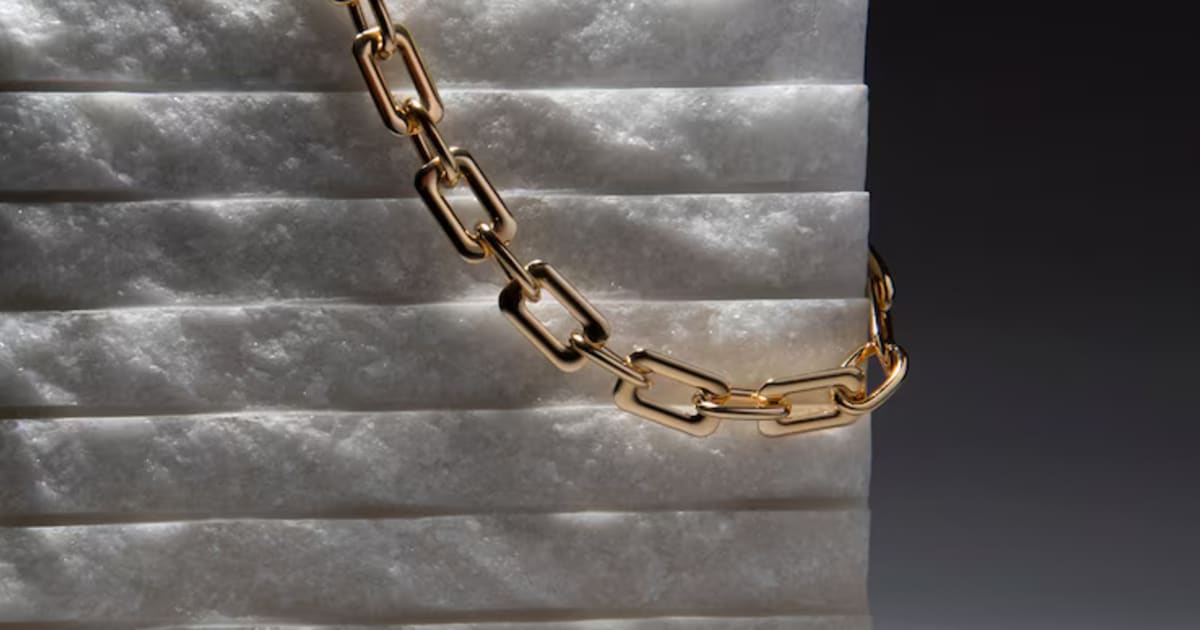 Gold Cable Chains Overview: Essential Information, Chain Styles, and Jewelry Insights