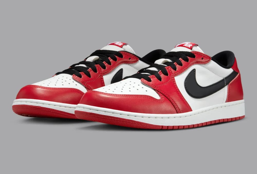 Air Jordan 1 Low OG Chicago Varsity Red colourway