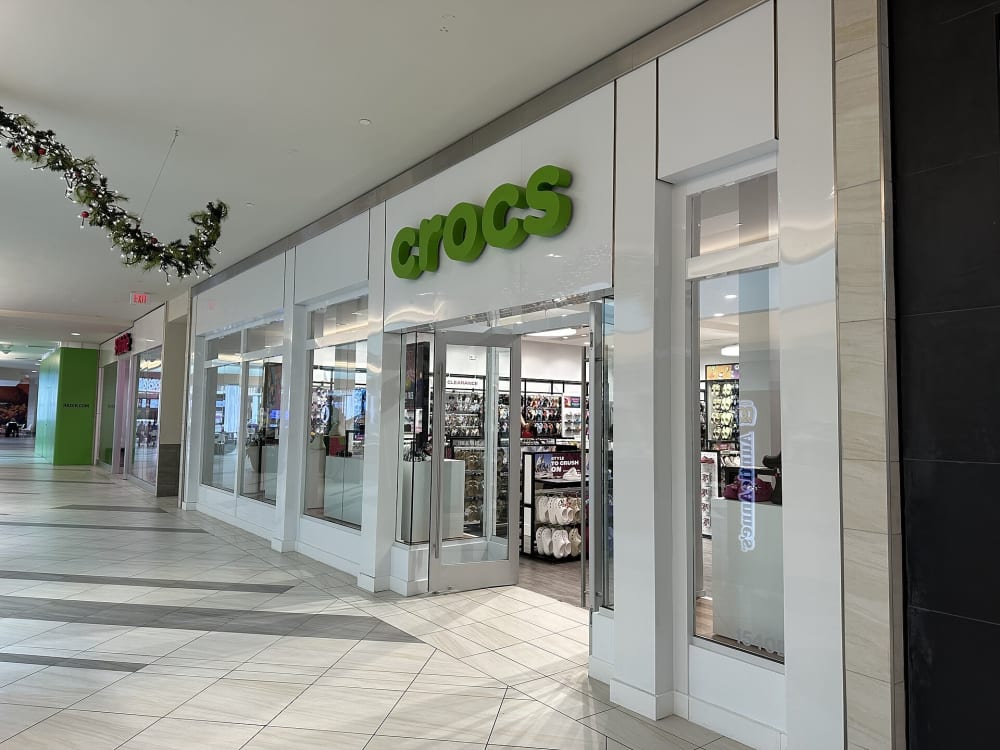 Crocs mono-brand store in a Miami mall, the same store format Crocs runs across its 300-plus doors in India