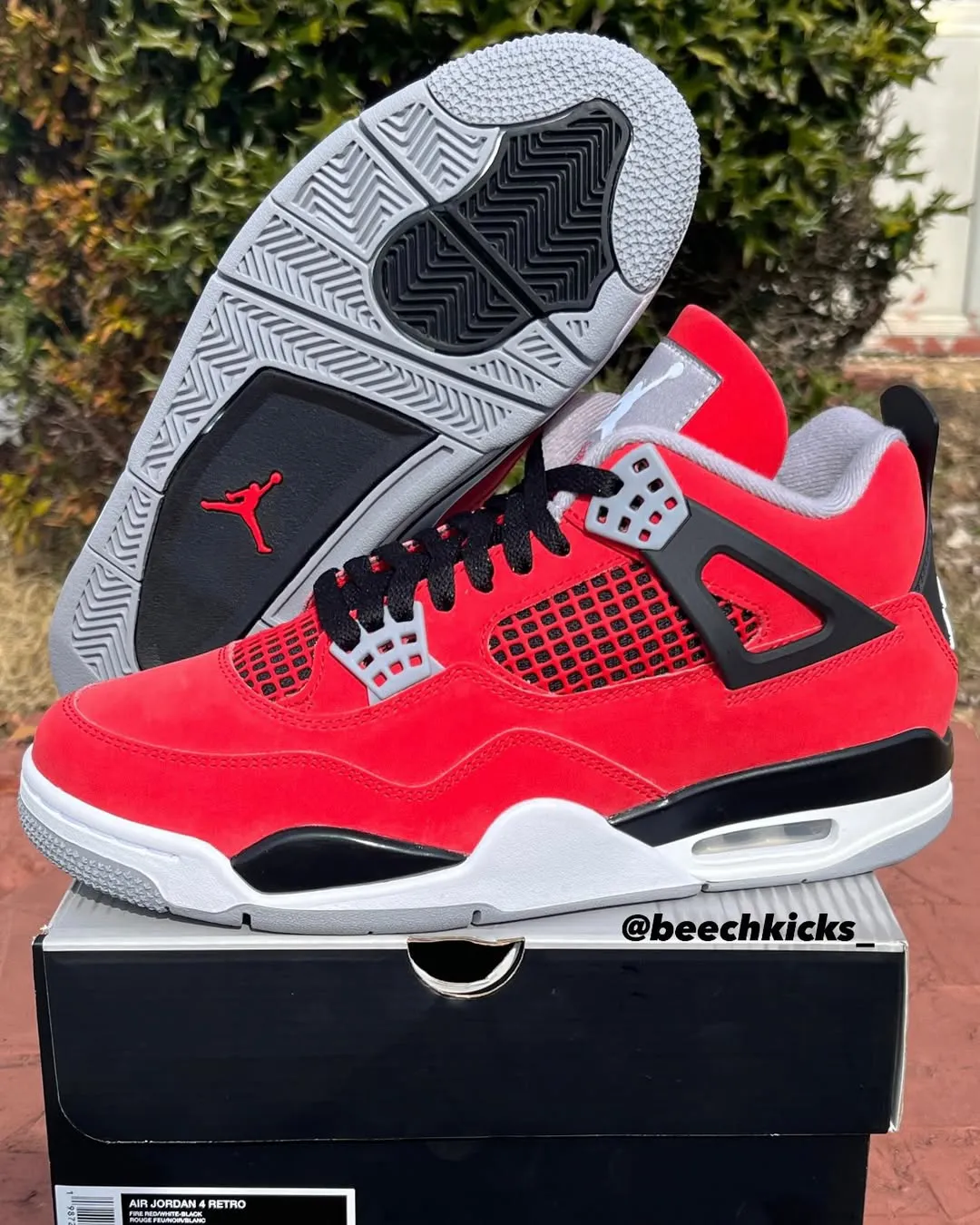 Air Jordan 4 Toro Bravo FQ8138-600 fire red nubuck side profile 2026