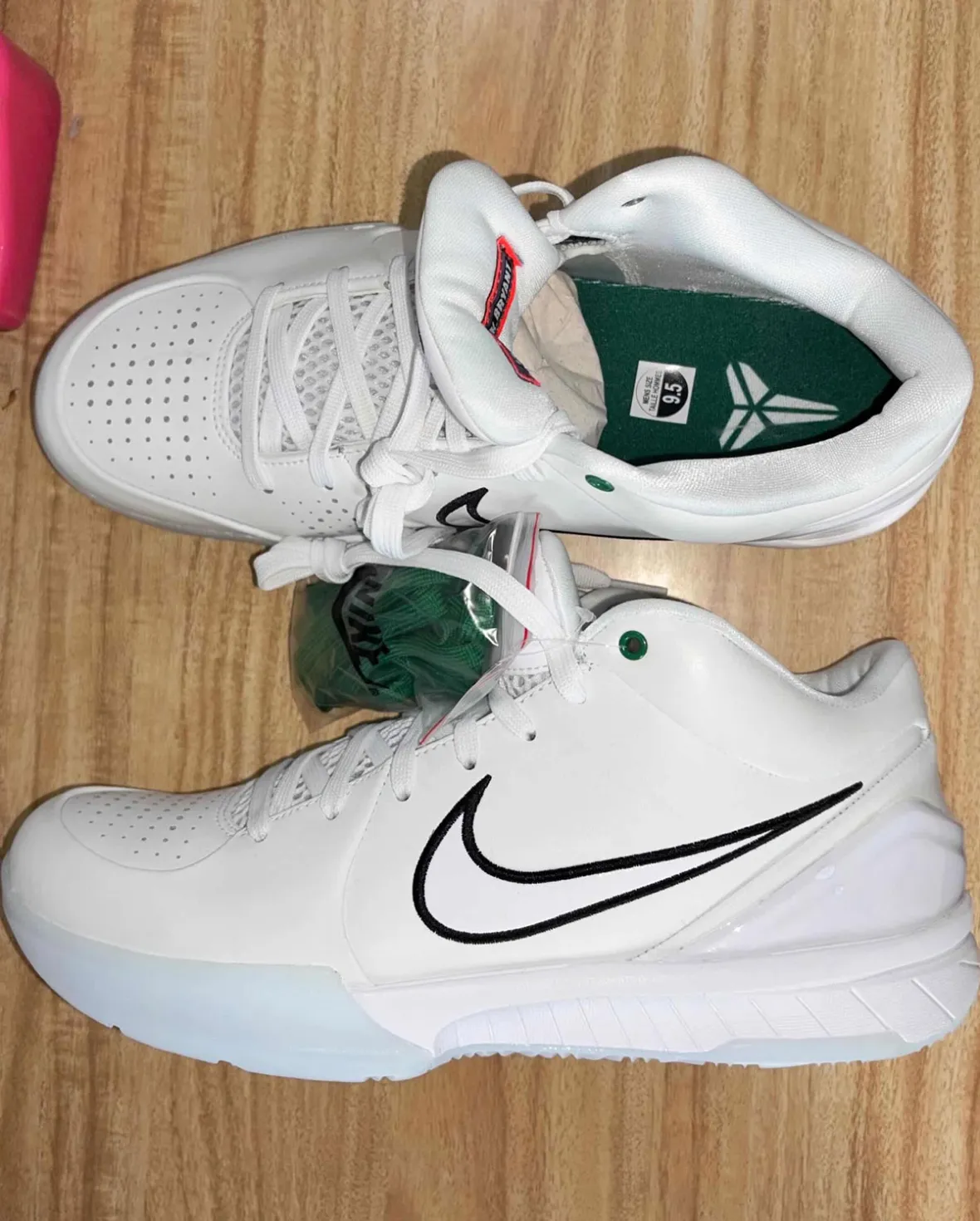 Nike Kobe 4 Protro Draft Day Milwaukee Bucks IM0559-103 2026 colourway detail