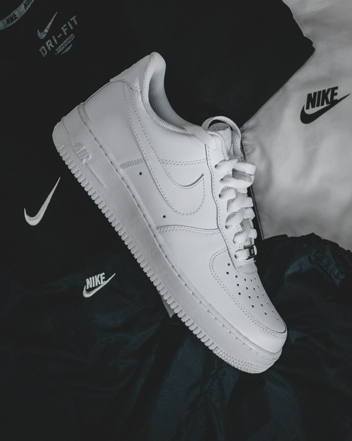 Nike Air Jordan sneaker collection buyer resale market India guide 2026