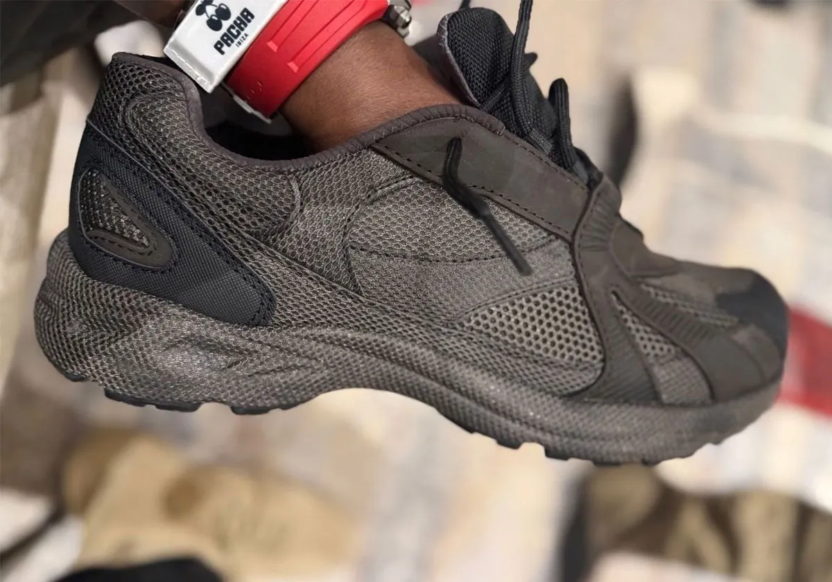 Yeezy 800 retro runner teaser image with mesh upper and nubuck overlays 2026