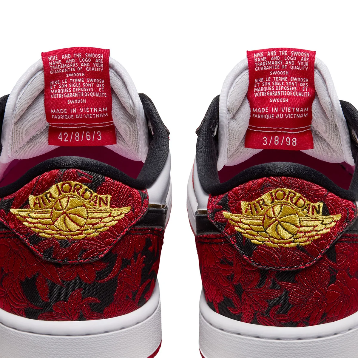 Air Jordan 1 Low Last Dance at the Garden heel view gold Wings logo and 42/8/6/3 and 3/8/98 tongue tags