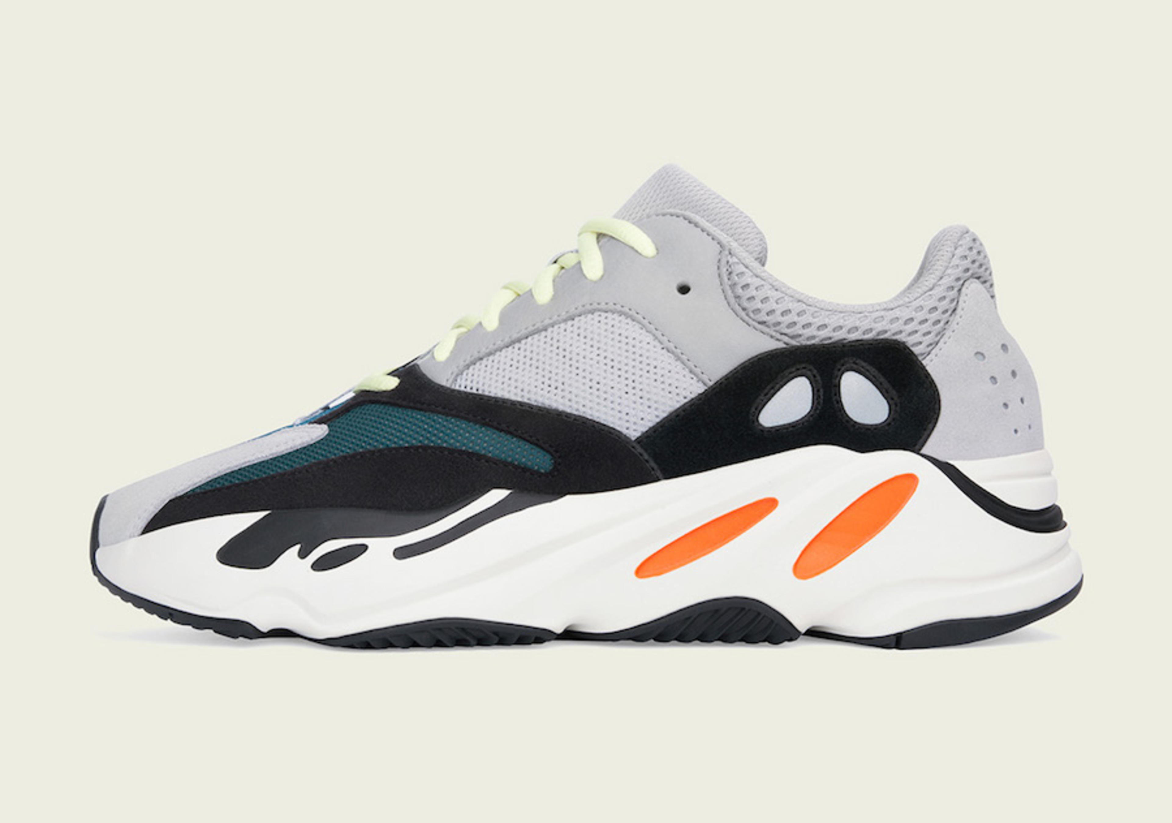 Adidas Yeezy Boost 700