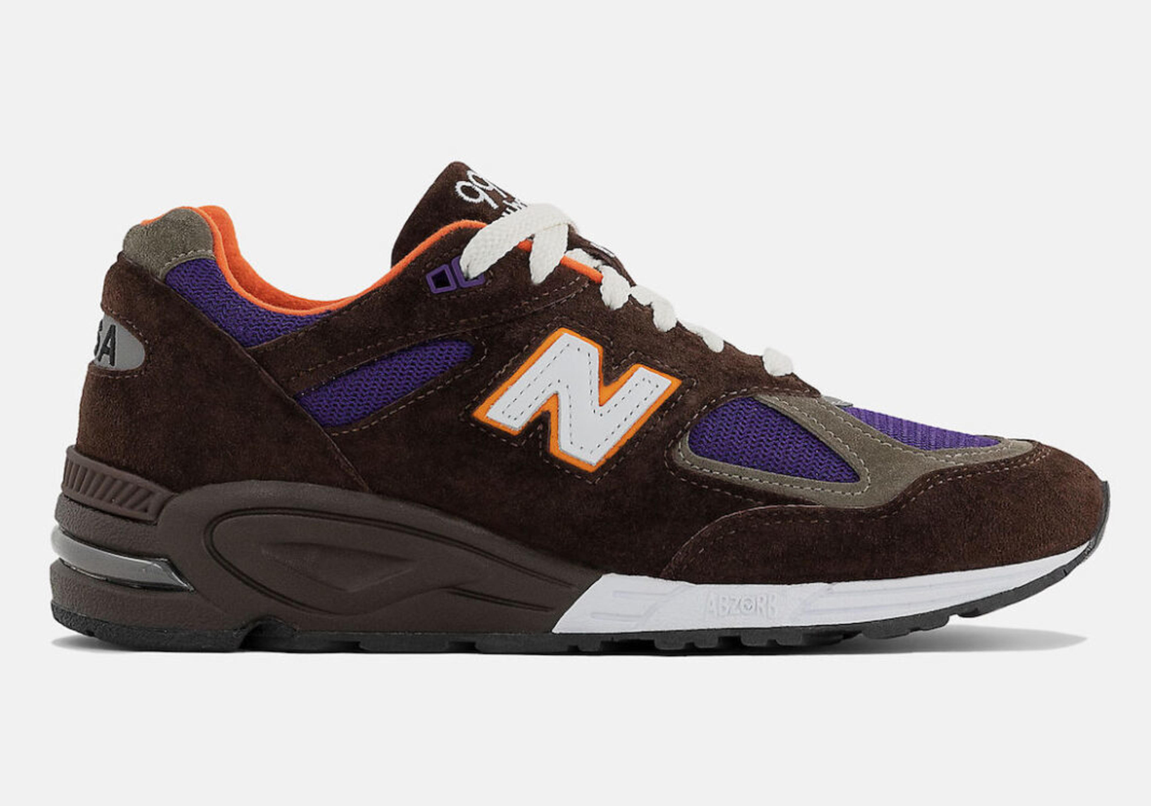 New Balance 990v2