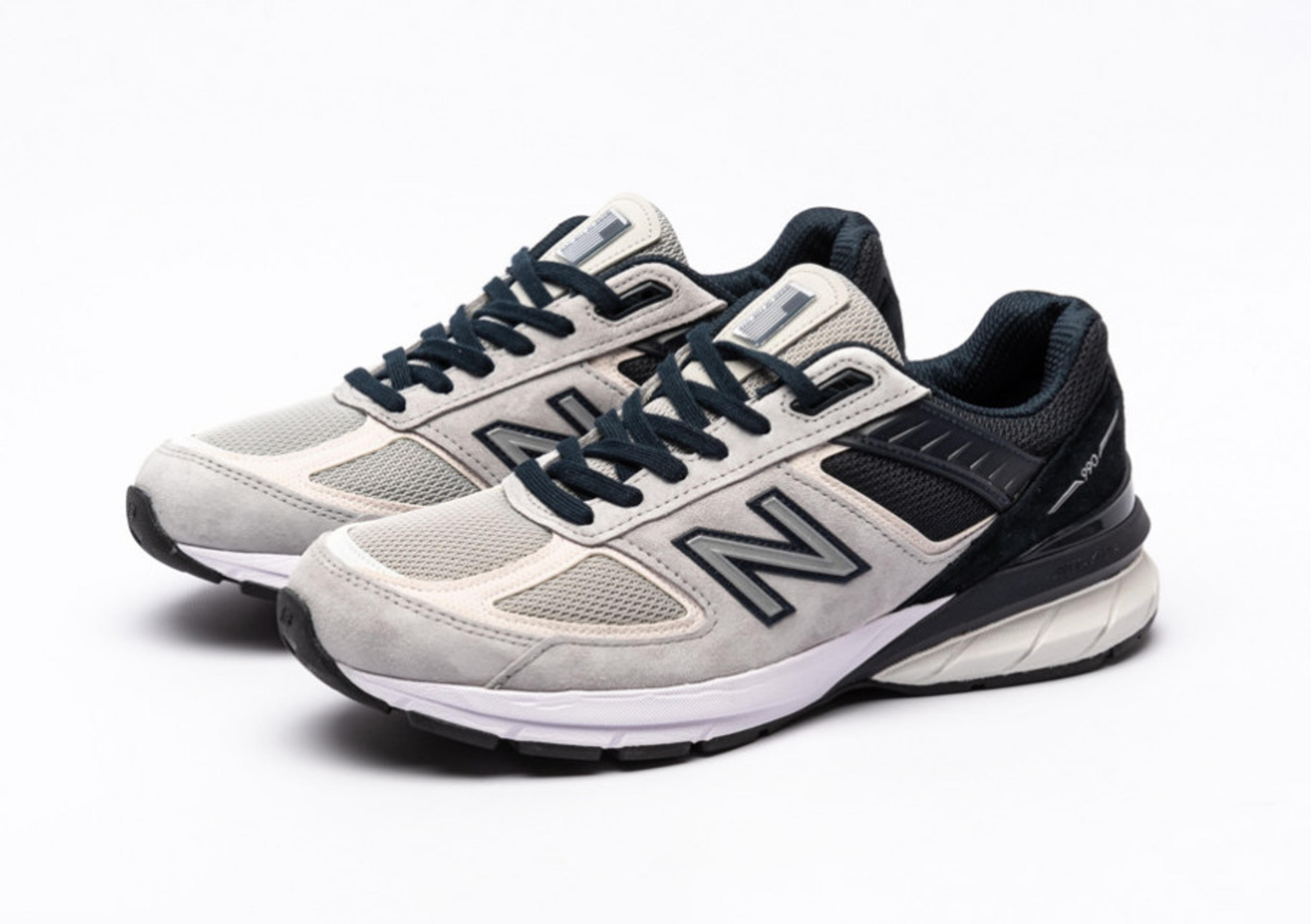 New Balance 990v5