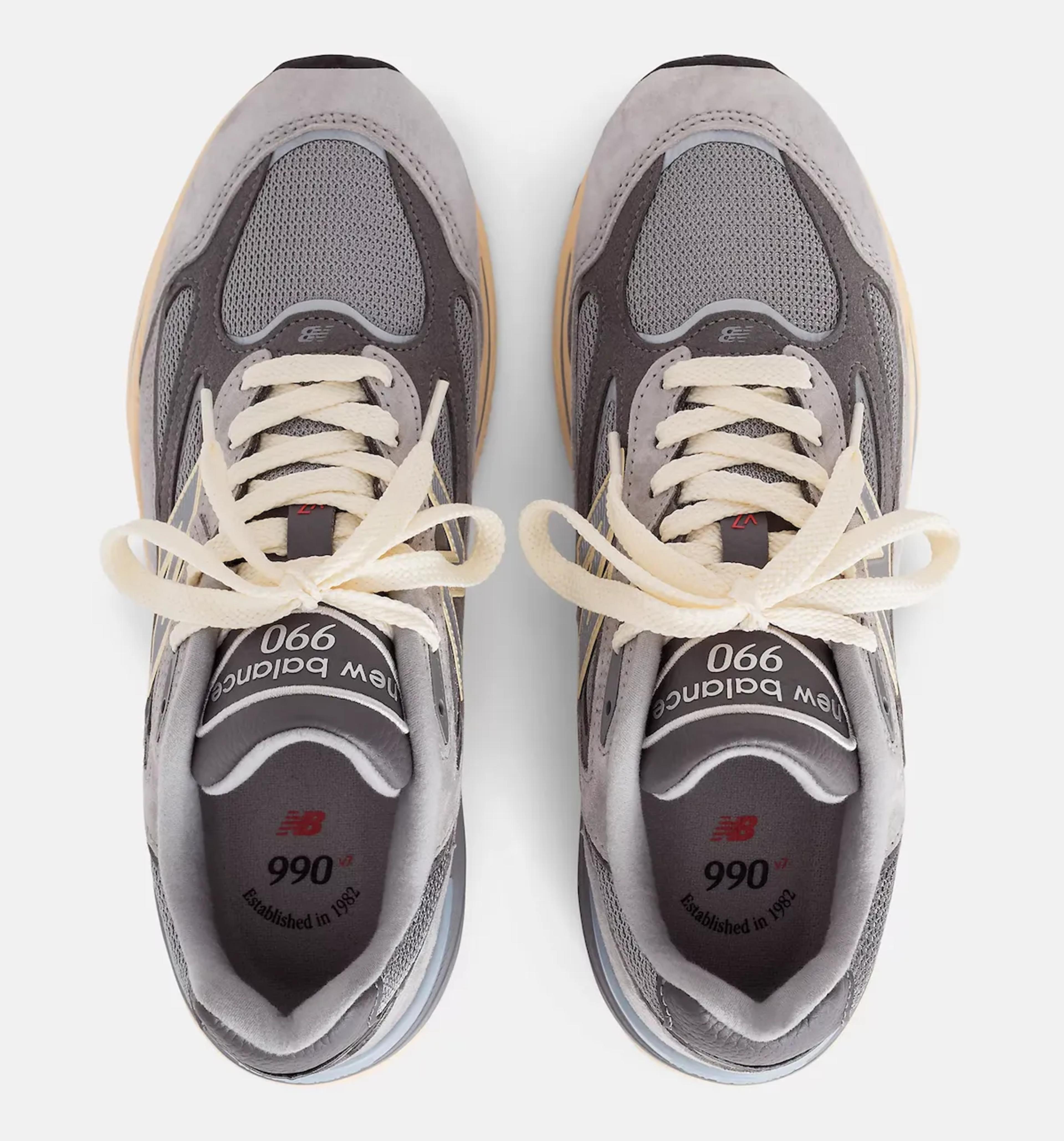 New Balance 990v7 Made in USA "Kool Grey" view 2