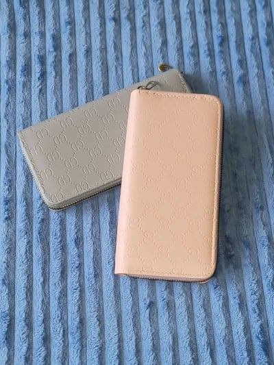 Female wallet
