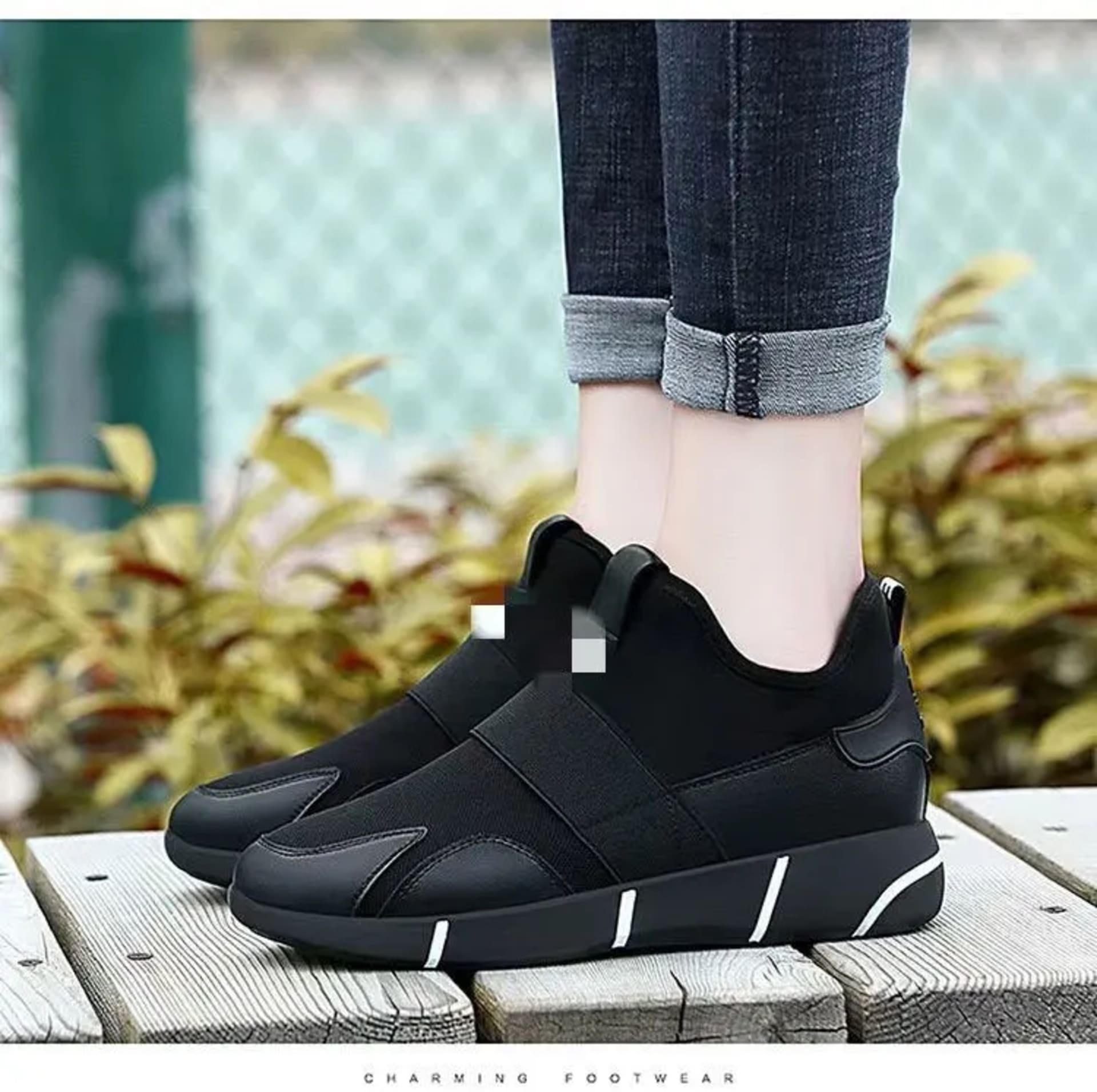 Sports shoes