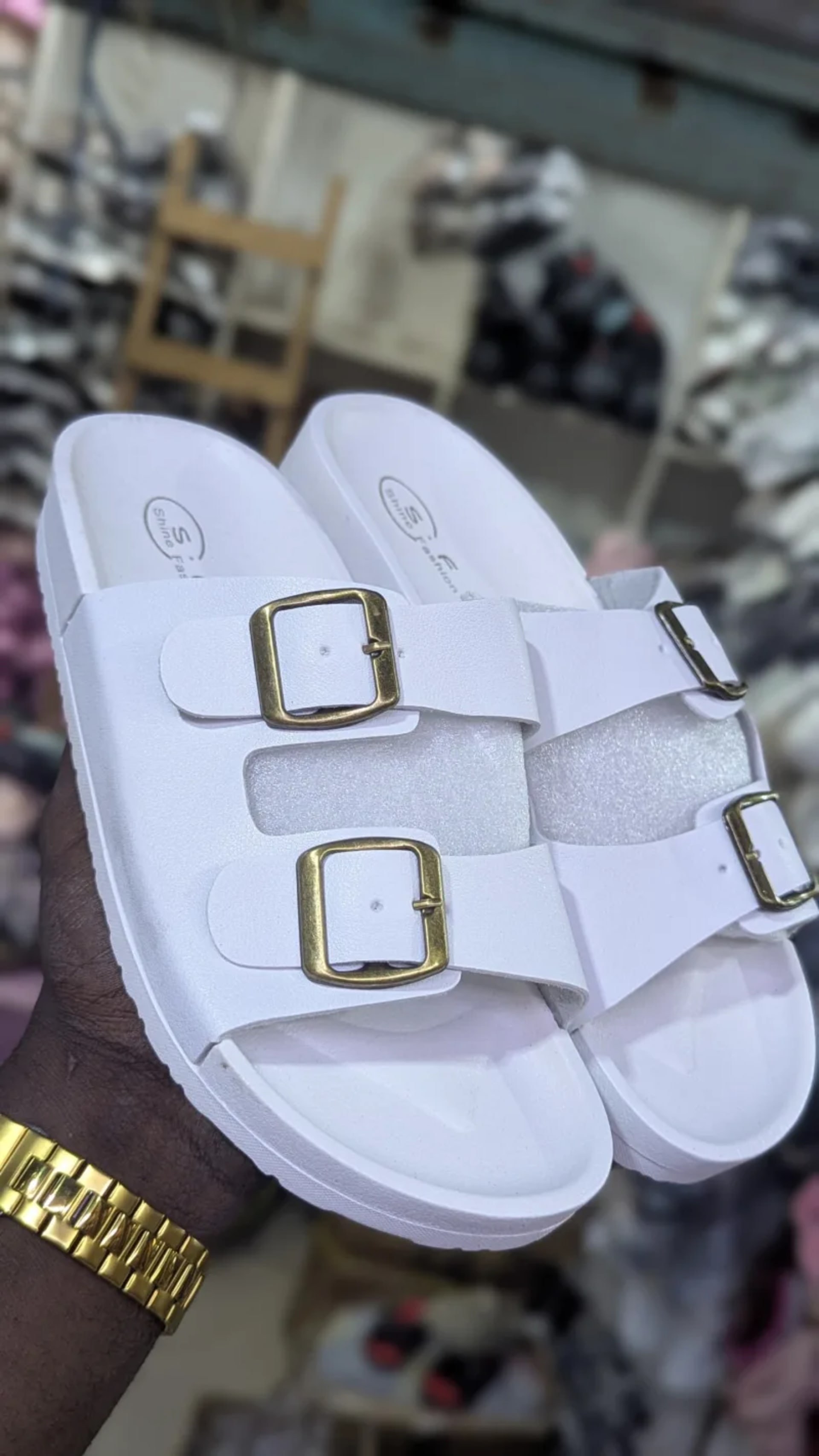 Shine fashion sandals 