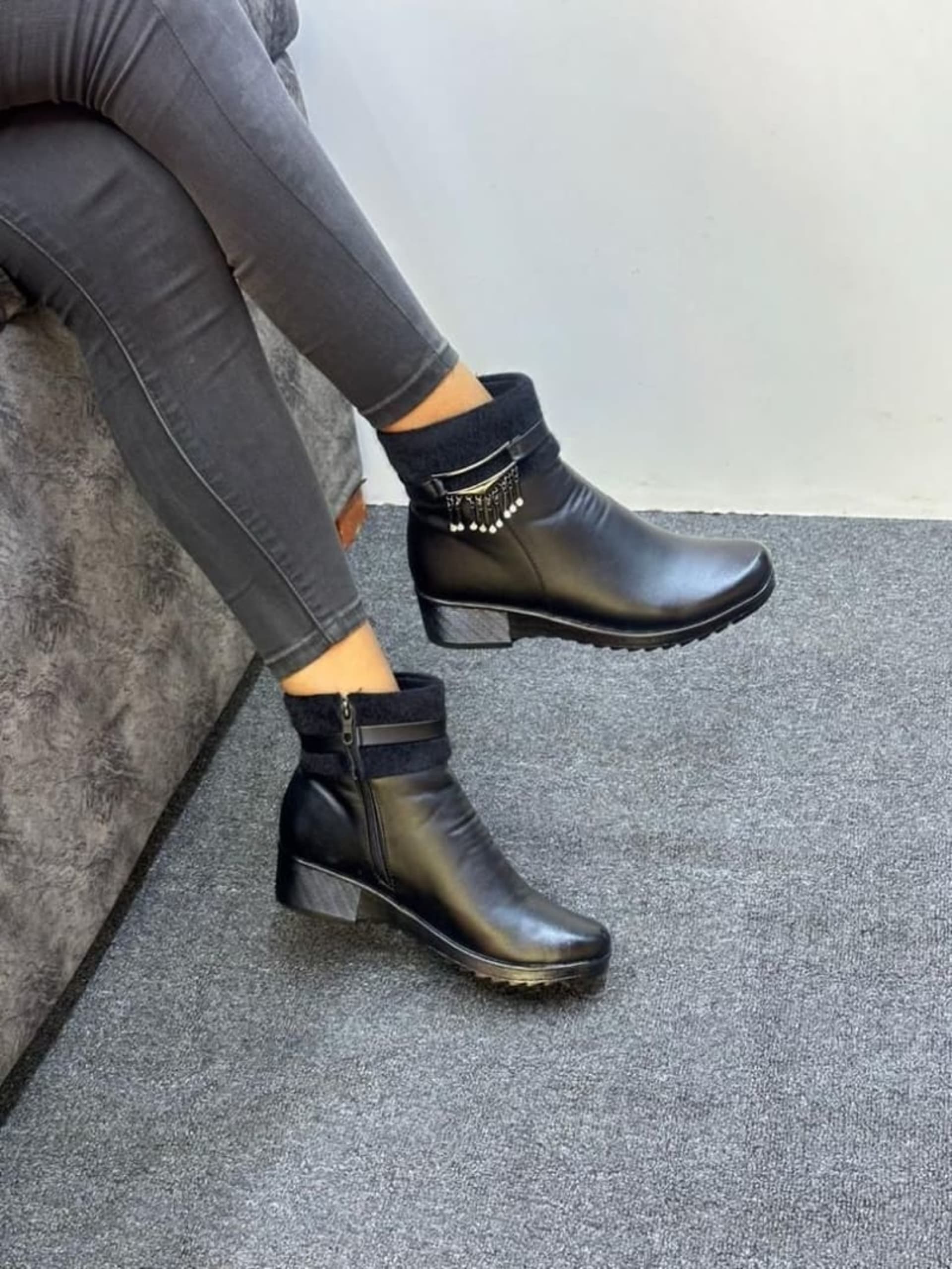 TRAVOTAR shoes
