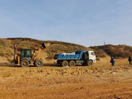 Вениамин Кондратьев: Загрязненный грунт в Анапе и Темрюкском районе сегодня убирали 8,5 тысяч человек