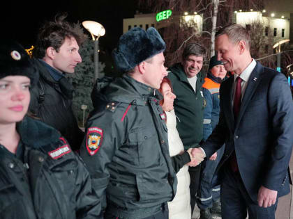 Глава города-героя Новороссийска лично проверил готовность служб к обеспечению правопорядка и безопасности в новогоднюю ночь
