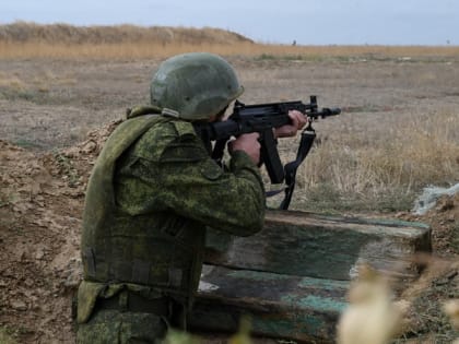 Тактические учения с боевой стрельбой в Ейском районе