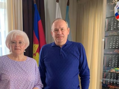 Эдуард Обухович поблагодарил волонтеров и сторонников партии «Единая Россия» за проведенную слаженную работу в 2024 году