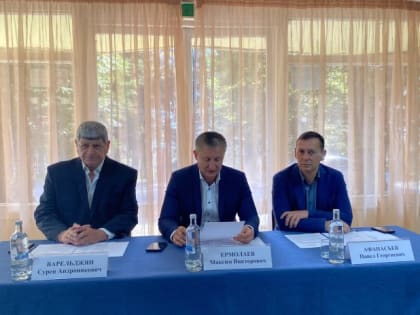 Павел Афанасьев принял участие в  сходе граждан микрорайона Голубая Дача