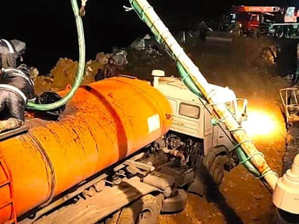 Специалисты приступили к откачке мазута из танкера «Волгонефть-239» в районе мыса Панагия