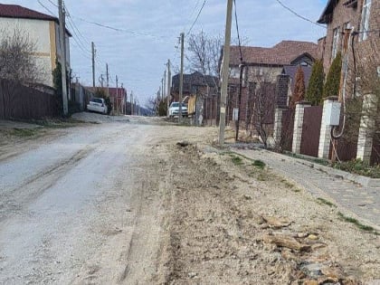 Власти Новороссийска готовы судиться со строителями, которые испортили дорогу