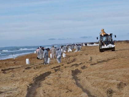 Депутат Госдумы Иван Демченко: Ликвидация последствий разлива мазута в Керченском проливе продолжается в круглосуточном режиме