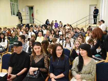 В Сочи стартовал XIХ открытый городской фестиваль детской и юношеской прессы «Пестрая сорока»