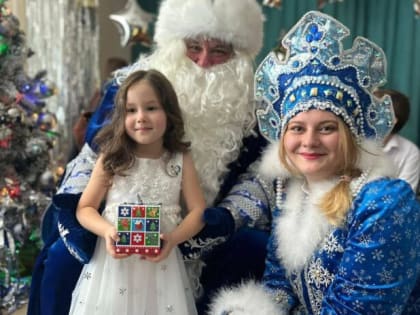 Степан Кагосян, Темур Эйнатов и Теймураз Лобжанидзе приняли участие в благотворительной акции, в рамках которой передали детям более 1000 новогодних подарков