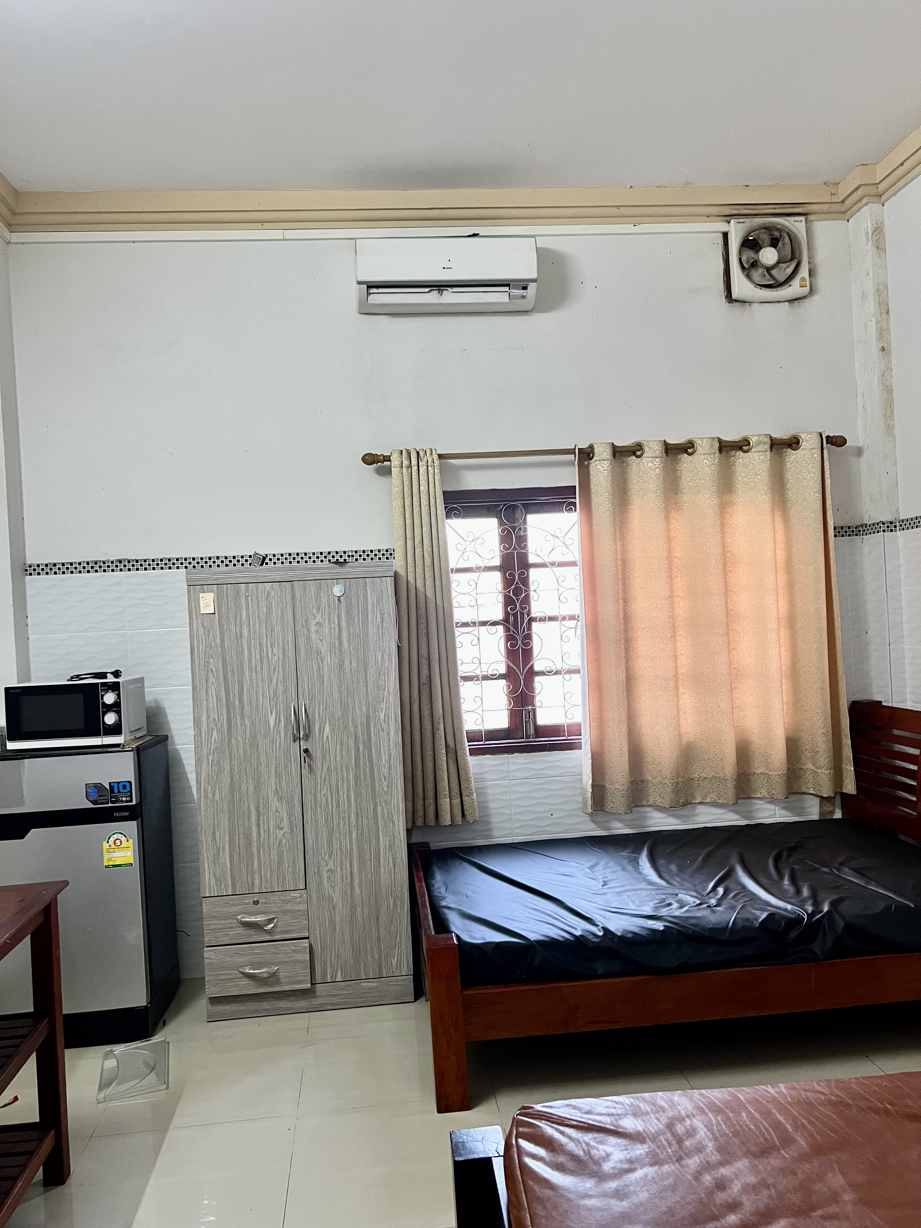 Studio Room near Vientiane Center and Parkson