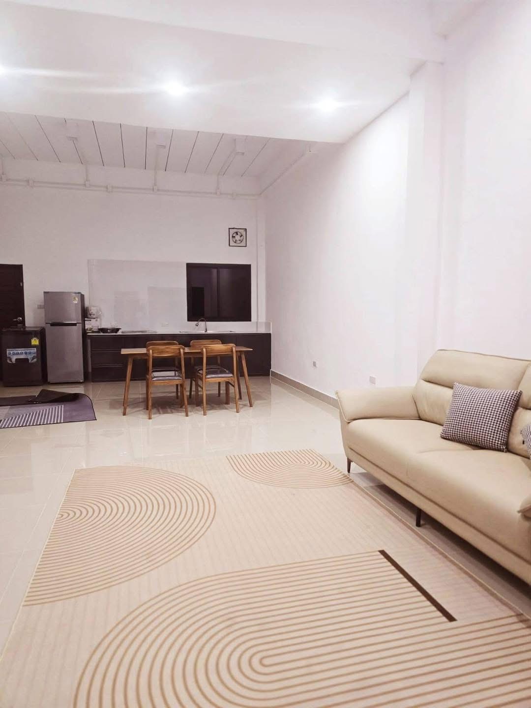 2 Bedroom Apartment in the City photo 3