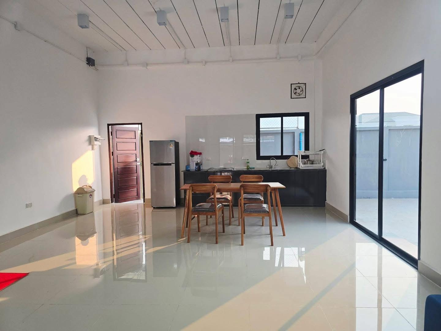 2 Bedroom Apartment in the City photo 8