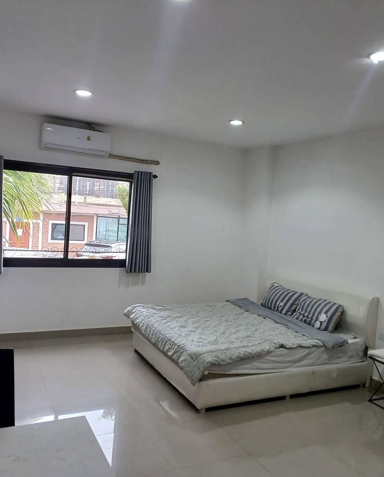 Apartment near Saphanthong Market with Gym photo 3